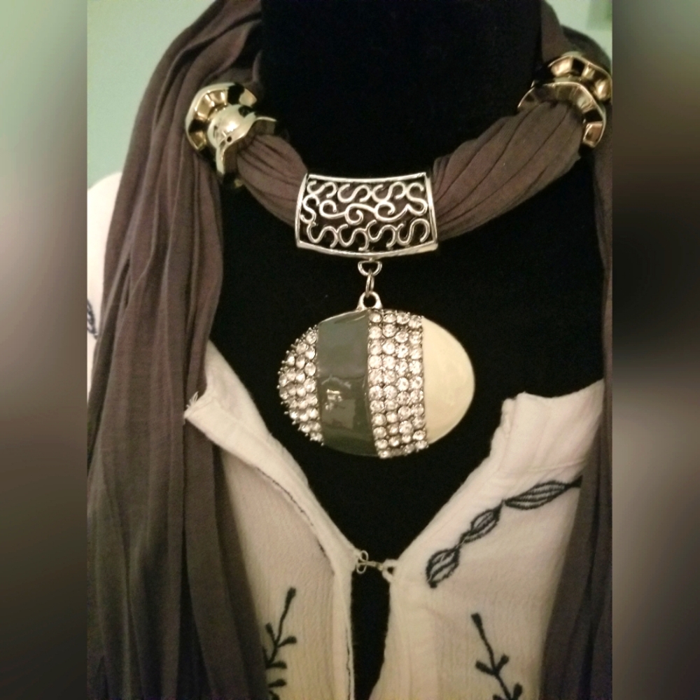 Gorgeous pre-loved multifunction scarf